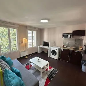 https://superbe-appartement-terrasse.fr-paris.fr
